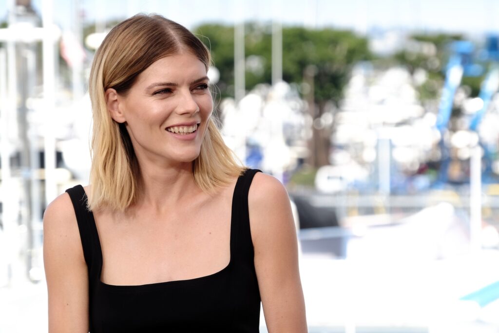 Who Is Emma Greenwell? Age, Career, Net Worth, Boyfriend & More